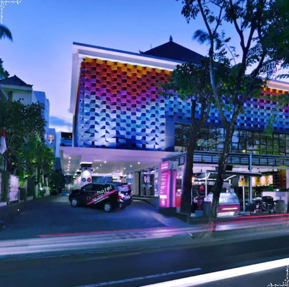 Favehotel Kuta Kartika Plaza מלון