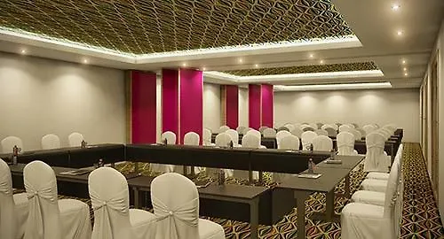מלון Favehotel Kuta Kartika Plaza